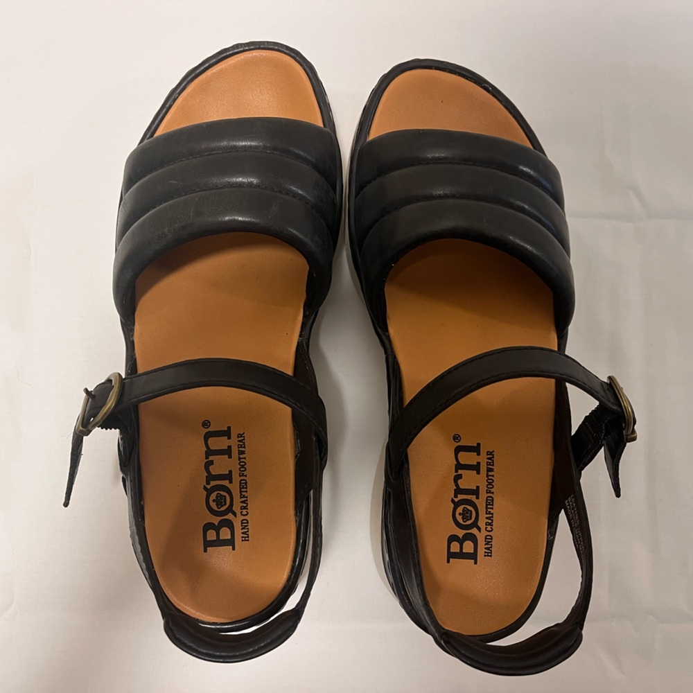 BORN Wedge Cushioned Versatile Comfy Buckle Strap Sandals, Sz 7M, Black/Navy